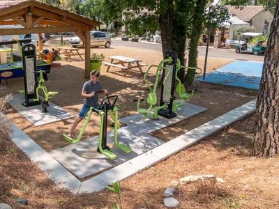 Cliquez pour découvrir toutes les photos de l'ÉTABLISSEMENT ! camping La Pinède En Provence photo 10