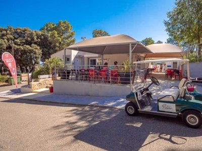 Cliquez pour découvrir toutes les photos de l'ÉTABLISSEMENT ! camping La Pinède En Provence photo 16
