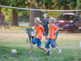Camping Pas Cher vous présente avec son site Officiel campingpascher.fr, le Camping Le Muret classé 3 étoiles, situé sur la commune de Saint Salvadou dans le département Aveyron (Midi Pyrénées) en France. Le camping Le Muret, vous présente un hébergement de type tente de 20 m². Le camping Le Muret vous propose du sam. 20 juin au sam. 27 juin 2026 pour 7 nuits à 301€. Cette location propose 74 dates différentes pour réserver votre séjour. Découvrez également les 3 autres gammes d'hébergements du camping. Les Avis clients pour le Camping Le Muret sont excellents avec une note moyenne de 10 sur 10. LacRivière, Piscine couverte, Animations familiales, Aire de jeux enfants, Canoë-kayak, Centre équestre, Cyclisme, Golf, Ping-pong, Pétanque, Randonnée, Terrain de football, Terrain de volley-ball, Dépôt de pain, Supermarché,... En savoir plus : cliquez-ICI.