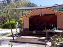 Camping Pas Cher vous présente avec son site Officiel campingpascher.fr, le Camping La Fontaine D'annibal classé 3 étoiles, situé sur la commune de Buis Les Baronnies dans le département Drome (Rhône Alpes) en France. Le camping La Fontaine D'annibal, vous présente un hébergement de type tente de 30 m² pour 1 personne. Le camping La Fontaine D'annibal vous propose du sam. 04 juillet au sam. 11 juillet 2026, en promotion à -10% pour 7 nuits à 667,80 € au lieu de 742,0 € soit une Économie de 74,20 €. Cette location propose 100 dates différentes pour réserver votre séjour. Découvrez également les 6 autres gammes d'hébergements du camping. Les Avis clients pour le Camping La Fontaine D'annibal sont excellents avec une note moyenne de 10 sur 10. Rivière, Piscine extérieure, Animations familiales, Club enfants, Aire de jeux enfants, Ping-pong, Pétanque, Bar, Restaurant,... En savoir plus : cliquez-ICI.