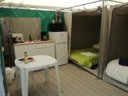 Cliquez pour découvrir toutes les photos de l'HÉBERGEMENT ! bungalow toilé - camping La Fontaine D'annibal photo 2