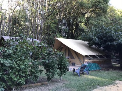 Cliquez pour découvrir toutes les photos de l'HÉBERGEMENT ! lodge - Suze Luxe Nature photo 2