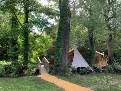 Cliquez pour découvrir toutes les photos de l'HÉBERGEMENT ! lodge - Suze Luxe Nature photo 2