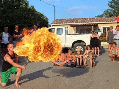 Cliquez pour découvrir toutes les photos de l'ÉTABLISSEMENT ! camping Les Princes D'Orange photo 20