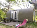 Cliquez pour découvrir toutes les photos de l'HÉBERGEMENT ! tente - camping Les Princes D'Orange - Ciela Village photo 6
