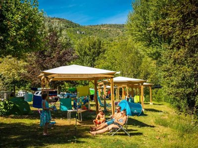 Cliquez pour découvrir toutes les photos de l'ÉTABLISSEMENT ! camping Flower Le Pont Du Tarn photo 2
