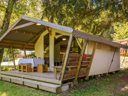 Cliquez pour découvrir toutes les photos de l'HÉBERGEMENT ! tente en toile et bois - camping Flower Le Pont Du Tarn photo 6