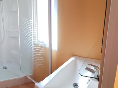 Cliquez pour découvrir toutes les photos de l'HÉBERGEMENT ! mobil-home - Parc Saint Sauvayre photo 5
