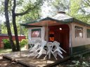 Camping Pas Cher vous présente avec son site Officiel campingpascher.fr, le Camping Parc Saint Sauvayre classé 3 étoiles, situé sur la commune de Vagnas dans le département Ardèche (Rhône Alpes) en France. Le camping Parc Saint Sauvayre, vous présente un hébergement de type bungalow toilé de 16 m² pour 5 personnes. Le camping Parc Saint Sauvayre vous propose du sam. 29 août au sam. 05 septembre 2026 pour 7 nuits à 203.5€. Cette location propose 73 dates différentes pour réserver votre séjour. Découvrez également les 5 autres gammes d'hébergements du camping. Les Avis clients pour le Camping Parc Saint Sauvayre sont excellents avec une note moyenne de 9 sur 10. Piscine chauffée, Piscine extérieure, Animations familiales, Aire de jeux enfants, Canoë-kayak, Centre équestre, Court de tennis, Paddle, Ping-pong, Pétanque, Structure gonflable enfants, Bar, Boulangerie, Dépôt de pain, Restaurant, Station-service, Supermarché,... En savoir plus : cliquez-ICI.
