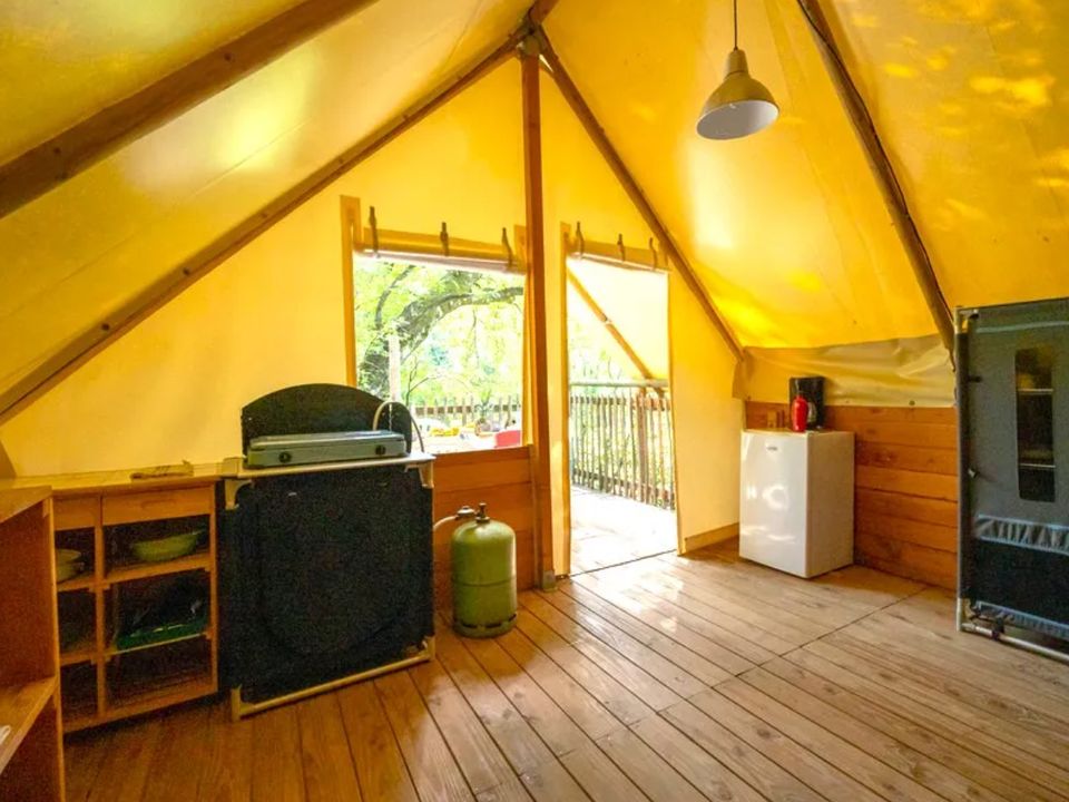 Cliquez pour découvrir toutes les photos de l'HÉBERGEMENT ! lodge - Arc En Ciel photo 2