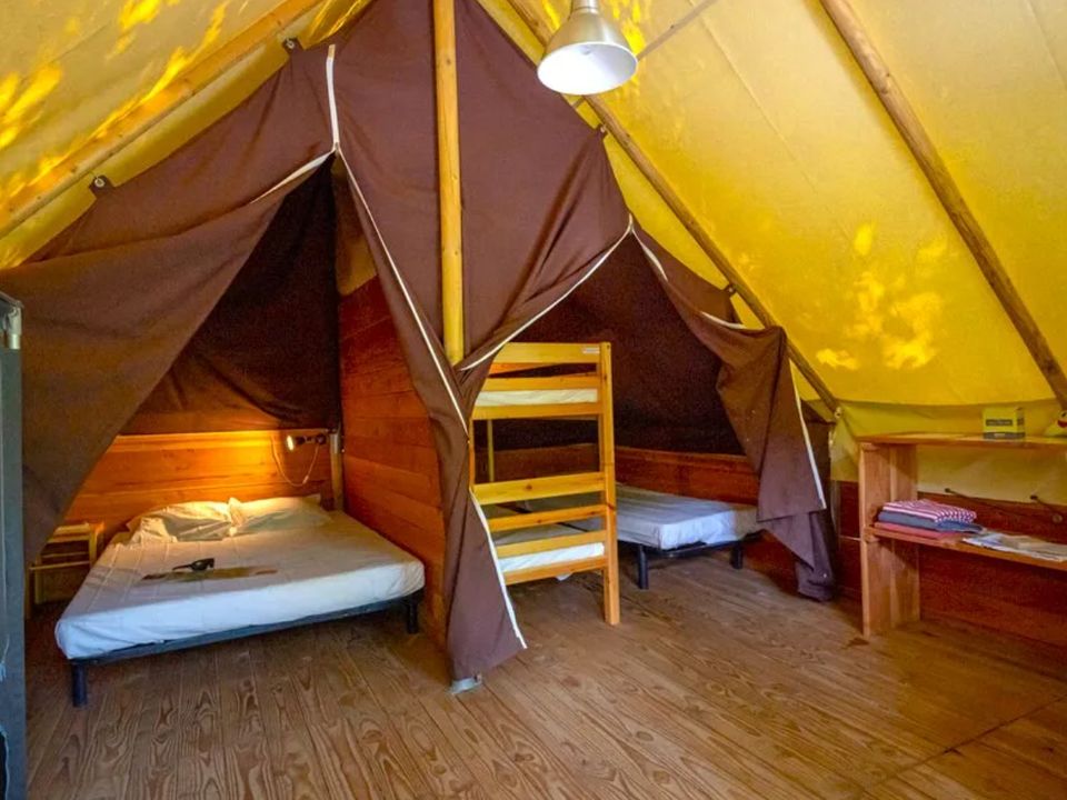 Cliquez pour découvrir toutes les photos de l'HÉBERGEMENT ! lodge - camping Arc En Ciel photo 3