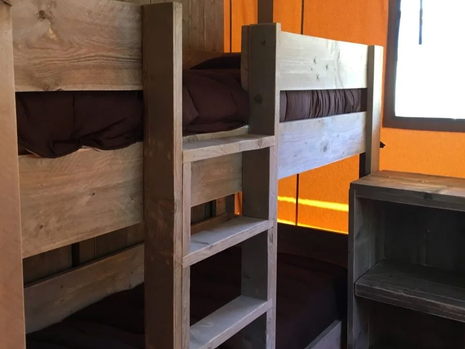 Cliquez pour découvrir toutes les photos de l'HÉBERGEMENT ! lodge - camping Arc En Ciel photo 3