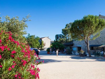 Cliquez pour découvrir toutes les photos de l'ÉTABLISSEMENT ! établissement La Nouzarede photo 26