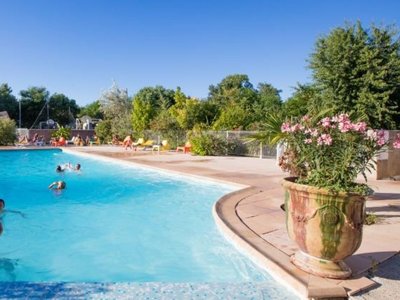 Cliquez pour découvrir toutes les photos de l'ÉTABLISSEMENT ! établissement La Nouzarede photo 27