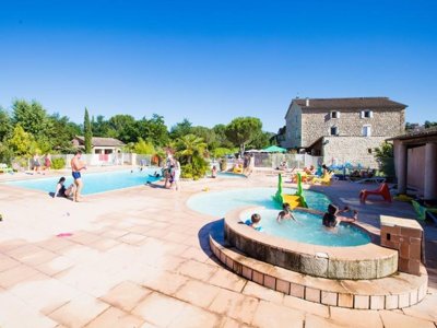 Cliquez pour découvrir toutes les photos de l'ÉTABLISSEMENT ! établissement La Nouzarede photo 8