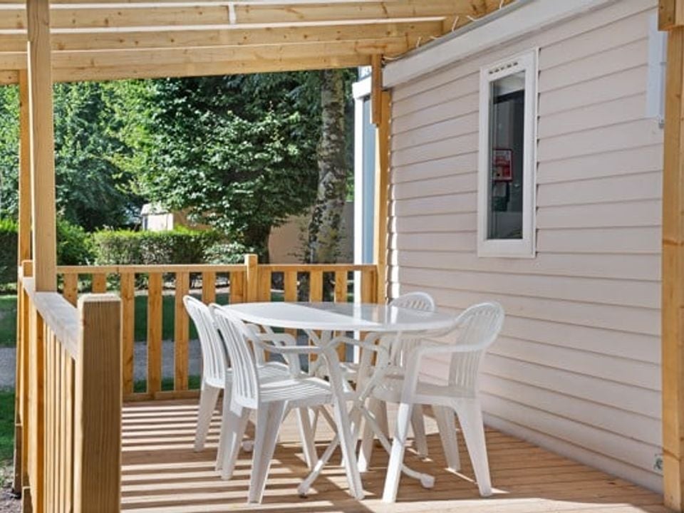Cliquez pour découvrir toutes les photos de l'HÉBERGEMENT ! mobil-home - établissement La Nouzarede photo 4
