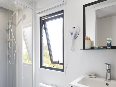 Cliquez pour découvrir toutes les photos de l'HÉBERGEMENT ! mobil-home - Le Coin Charmant photo 16
