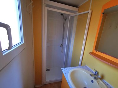 Cliquez pour découvrir toutes les photos de l'HÉBERGEMENT ! mobil-home - Le Coin Charmant photo 3
