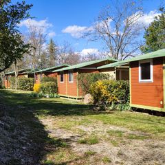 Camping Pas Cher vous présente avec son site Officiel campingpascher.fr, le Établissement Le Retourtier, situé sur la commune de Balazuc dans le département Ardeche (Rhône Alpes) en France. L'établissement Le Retourtier vous propose un hébergement de type chalet de 25 m². L'établissement vous propose 8 autres types d'hébergements. Découvrez tous nos séjours à petits prix dans la commune et aux alentours de Balazuc du département : Ardeche (Rhône Alpes).... En savoir plus : cliquez-ICI.