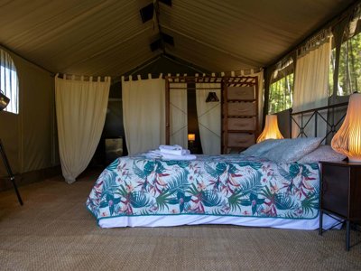 Cliquez pour découvrir toutes les photos de l'HÉBERGEMENT ! tente en toile et bois - Aux Lodges Du Mas De Nadal photo 13
