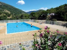Camping Pas Cher vous présente avec son site Officiel campingpascher.fr, le Camping La Drobie classé 3 étoiles, situé sur la commune de Sablieres dans le département Ardèche (Rhône Alpes) en France. Le camping La Drobie vous propose un hébergement de type mobil-home de 25 m² pour 2 personnes. L'établissement vous propose 6 autres types d'hébergements. Découvrez tous nos séjours à petits prix dans la commune et aux alentours de Sablieres du département : Ardèche (Rhône Alpes). Les Avis clients pour le Camping La Drobie sont excellents avec une note moyenne de 8 sur 10. Parc aquatique, Piscine extérieure, Animations familiales, Aire de jeux enfants, Canoë-kayak, Centre équestre, Ping-pong, Pétanque, Randonnée, Bar, Dépôt de pain, Plats à emporter, Épicerie,... En savoir plus : cliquez-ICI.