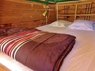 Cliquez pour découvrir toutes les photos de l'HÉBERGEMENT ! tente en toile et bois - Le Petit Liou - Sites Et Paysages photo 4