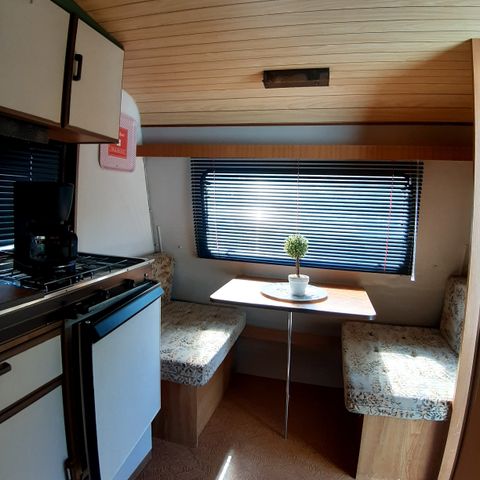 Cliquez pour découvrir toutes les photos de l'HÉBERGEMENT ! caravane - Le Célé photo 2