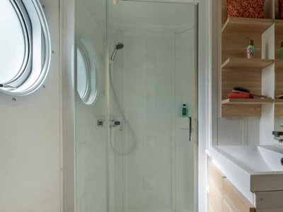 Cliquez pour découvrir toutes les photos de l'HÉBERGEMENT ! mobil-home - Yelloh! Village Les Bois Du Chatelas photo 7
