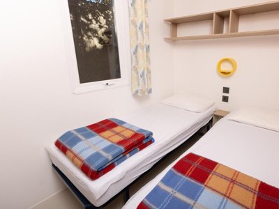 Cliquez pour découvrir toutes les photos de l'HÉBERGEMENT ! mobil-home - Alpes Dauphine photo 3
