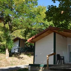 Camping Pas Cher vous présente avec son site Officiel campingpascher.fr, le Camping Alpes Dauphine classé 4 étoiles, situé sur la commune de Gap dans le département Hautes-alpes (Provence Alpes Côte D'azur) en France. Le camping Alpes Dauphine vous propose un hébergement de type chalet de 35 m² pour 4 personnes (télévision). L'établissement vous propose 3 autres types d'hébergements. Découvrez tous nos séjours à petits prix dans la commune et aux alentours de Gap du département : Hautes-alpes (Provence Alpes Côte D'azur). Les Avis clients pour le Camping Alpes Dauphine sont excellents avec une note moyenne de 8 sur 10. Lac, Piscine chauffée, Piscine extérieure, Animation enfants, Animations familiales, Club ados, Club enfants, Aire de jeux enfants, Canoë-kayak, Centre équestre, Cyclisme, Ping-pong, Pétanque, Randonnée, Terrain de football, Terrain multisports, Trampoline, Bar, Bureau de tabac, Dépôt de pain, Pizzeria, Plats à emporter, Restaurant, Épicerie,... En savoir plus : cliquez-ICI.