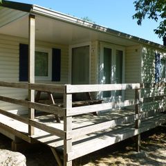 Camping Pas Cher vous présente avec son site Officiel campingpascher.fr, le Camping Ushuaïa Villages Les Pins D'Ucel classé 4 étoiles, situé sur la commune de Ucel dans le département Ardèche (Rhône-alpes) en France. Le camping Ushuaïa Villages Les Pins D'Ucel vous propose un hébergement de type mobil-home de 28 m² pour 1 personne. L'établissement vous propose 8 autres types d'hébergements. Découvrez tous nos séjours à petits prix dans la commune et aux alentours de Ucel du département : Ardèche (Rhône-alpes). Les Avis clients pour le Camping Ushuaïa Villages Les Pins D'Ucel sont excellents avec une note moyenne de 9 sur 10. Piscine extérieure, Aire de jeux enfants, Baby-foot, Parcours sportif, Ping-pong, Pétanque, Bar, Dépôt de pain, Pizzeria, Snack/Bar, Épicerie,... En savoir plus : cliquez-ICI.