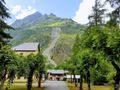 Camping Pas Cher vous présente avec son site Officiel campingpascher.fr, le Établissement Les Mélèzes, situé sur la commune de La Chapelle En Valgaudemar dans le département Hautes-alpes (Provence Alpes Côte D'azur) en France. L'établissement Les Mélèzes vous propose un hébergement de type mobilhome de 18 m². L'établissement vous propose 2 autres types d'hébergements. Découvrez tous nos séjours à petits prix dans la commune et aux alentours de La Chapelle En Valgaudemar du département : Hautes-alpes (Provence Alpes Côte D'azur).... En savoir plus : cliquez-ICI.