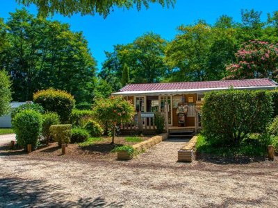 Cliquez pour découvrir toutes les photos de l'ÉTABLISSEMENT ! camping Flower Les Nauves photo 13