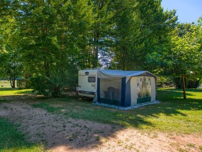 Cliquez pour découvrir toutes les photos de l'ÉTABLISSEMENT ! camping Flower Les Nauves photo 19