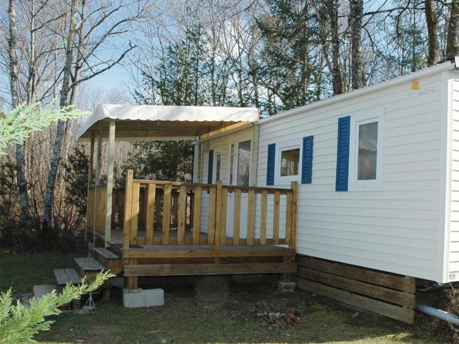 Camping Pas Cher vous présente avec son site Officiel campingpascher.fr, le Camping Les Pialades classé 3 étoiles, situé sur la commune de Nabirat dans le département Dordogne (Aquitaine) en France. Le camping Les Pialades, vous présente un hébergement de type mobil-home de 33 m². Le camping Les Pialades vous propose du vendredi 05 juin au vendredi 12 juin 2026 avec un DÉPART DEMAIN pour 7 nuits à 259€. Cette location propose 36 dates différentes pour réserver votre séjour. Découvrez également les 16 autres gammes d'hébergements du camping. Les Avis clients pour le Camping Les Pialades sont excellents avec une note moyenne de 10 sur 10. Piscine chauffée, Piscine extérieure, Animation ados, Animation enfants, Animations familiales, Aire de jeux enfants, Baby-foot, Flipper, Ping-pong, Piscine, Pétanque, Salle de jeux vidéo, Terrain de volley-ball, Bar, Dépôt de pain, Restaurant, Snack/Bar, Épicerie,... En savoir plus : cliquez-ICI.