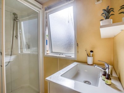 Cliquez pour découvrir toutes les photos de l'HÉBERGEMENT ! mobilhome - Romanée - Lou Castel photo 7