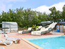 Camping Pas Cher vous présente avec son site Officiel campingpascher.fr, le Établissement Romanée - Lou Castel, situé sur la commune de Castelnaud La Chapelle dans le département Dordogne (Aquitaine) en France. L'établissement Romanée - Lou Castel vous propose un hébergement de type mobilhome de 42 m². L'établissement vous propose 6 autres types d'hébergements. Découvrez tous nos séjours à petits prix dans la commune et aux alentours de Castelnaud La Chapelle du département : Dordogne (Aquitaine).... En savoir plus : cliquez-ICI.