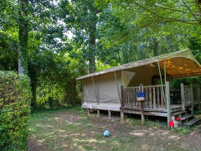 Cliquez pour découvrir toutes les photos de l'HÉBERGEMENT ! tente - Flower Le Tiradou photo 2