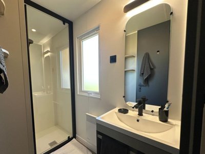Cliquez pour découvrir toutes les photos de l'HÉBERGEMENT ! mobil-home - Flower Le Tiradou photo 7