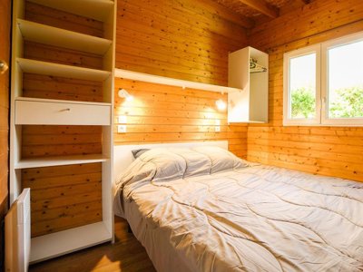 Cliquez pour découvrir toutes les photos de l'HÉBERGEMENT ! chalet - Les Chalets De La Noyeraie photo 9
