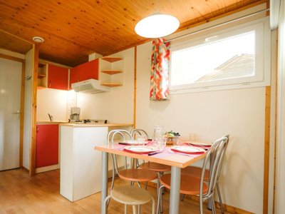 Cliquez pour découvrir toutes les photos de l'HÉBERGEMENT ! chalet - Les Chalets De La Noyeraie photo 10