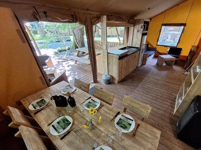 Cliquez pour découvrir toutes les photos de l'HÉBERGEMENT ! tente en toile et bois - Au Valbonheur photo 2