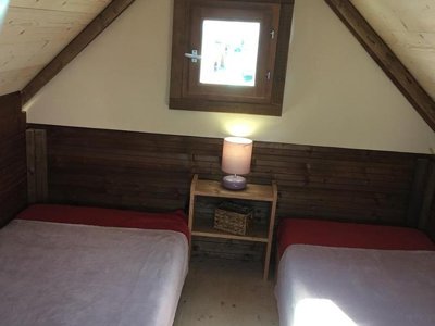Cliquez pour découvrir toutes les photos de l'HÉBERGEMENT ! tente en toile et bois - Valbonheur photo 8