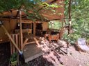 Cliquez pour découvrir toutes les photos de l'HÉBERGEMENT ! tente en toile et bois - camping Au Valbonheur photo 7