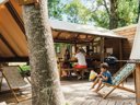 Cliquez pour découvrir toutes les photos de l'HÉBERGEMENT ! tente en toile et bois - camping Valbonheur photo 2