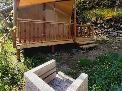 Cliquez pour découvrir toutes les photos de l'HÉBERGEMENT ! tente - Flower Le Belvédère photo 6