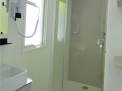 Cliquez pour découvrir toutes les photos de l'HÉBERGEMENT ! mobil-home - Flower Le Belvédère photo 8