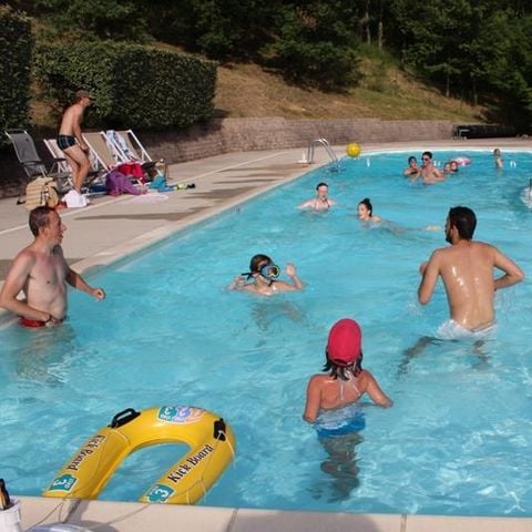 Cliquez pour découvrir toutes les photos de l'ÉTABLISSEMENT ! établissement La Combe D'Oyans photo 5