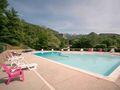 Cliquez pour découvrir toutes les photos de l'ÉTABLISSEMENT ! établissement La Combe D'Oyans photo 1