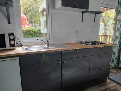 Cliquez pour découvrir toutes les photos de l'HÉBERGEMENT ! mobil-home - De Retourtour photo 3